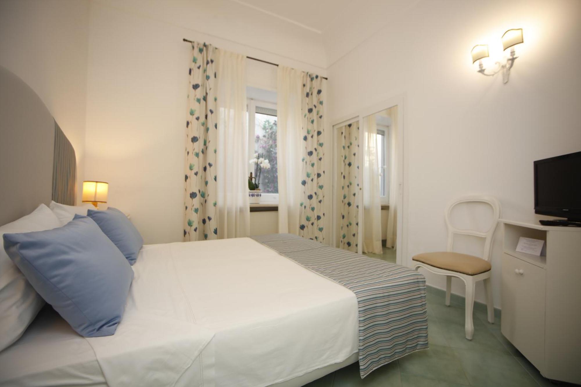 Hotel San Felice Capri Pokoj fotografie